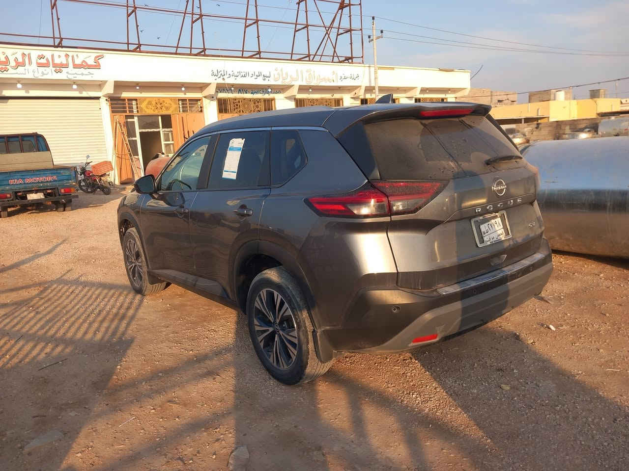 السلام عليكم اخوان سياره البيع نيسان روج فول مواصفات موديل 2023 منفيس تسجل محافضات ماشيه 30 الف سعر 145 وبيهه مجال عنوان الانبار القائم ***********
