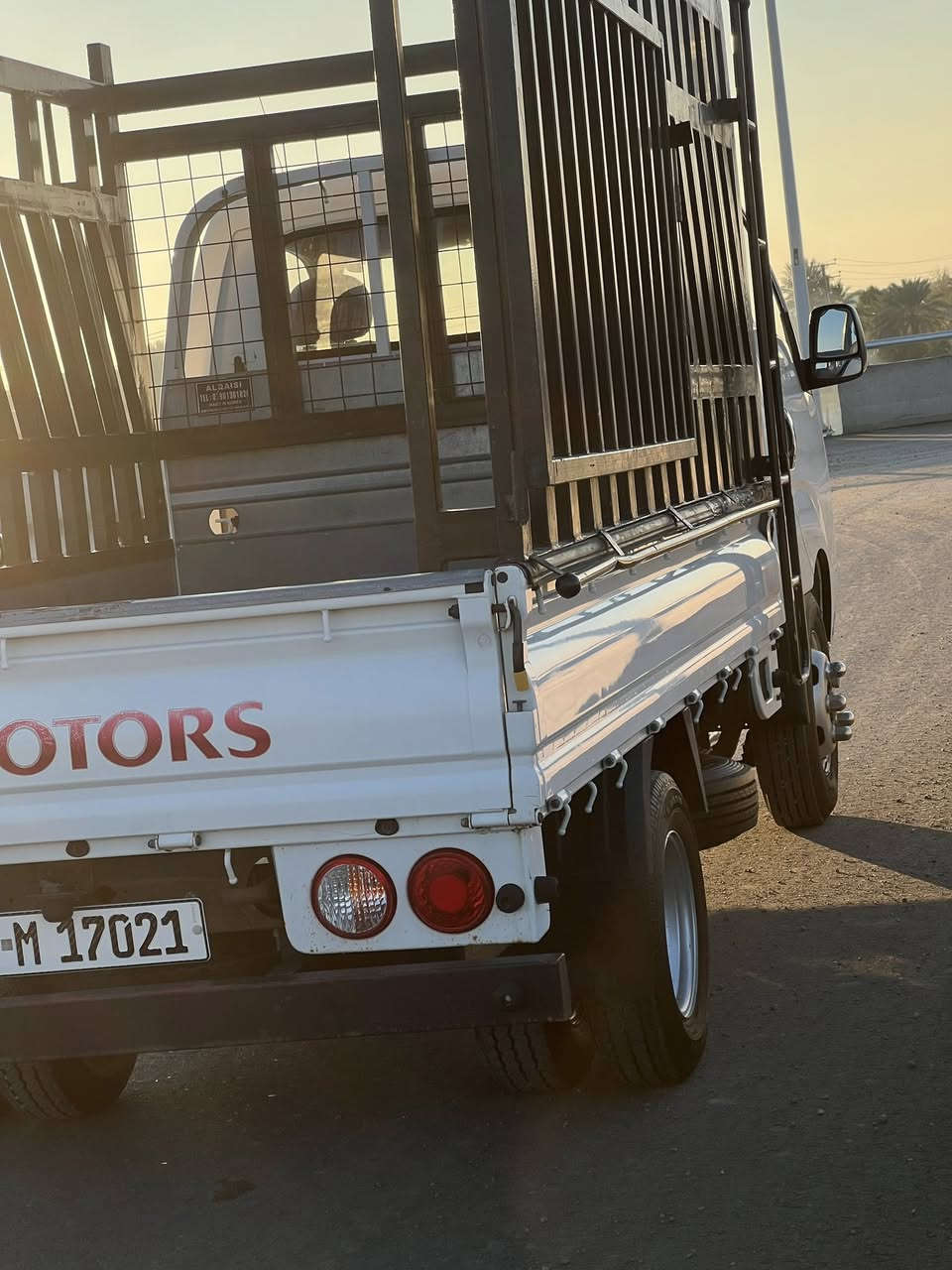 السلام عليكم كيا فحل 2016ماشية 33حقيقي سياره زيرو محرك انضف من الجديد ما ممدود علي سبانه مكفوله من الدعاميه للدعاميه السياره ما مشتغله ابداً السيارة بل حقيقه احله من الصور السعر 162وبي مجال السيارة تسوه للجناية 
***********
***********
