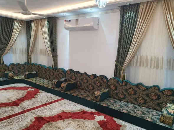 سلام عليكم
جلسة عربيه للبيع سعر ٨٠٠ وبيها مجال
للاتصال. ***********
