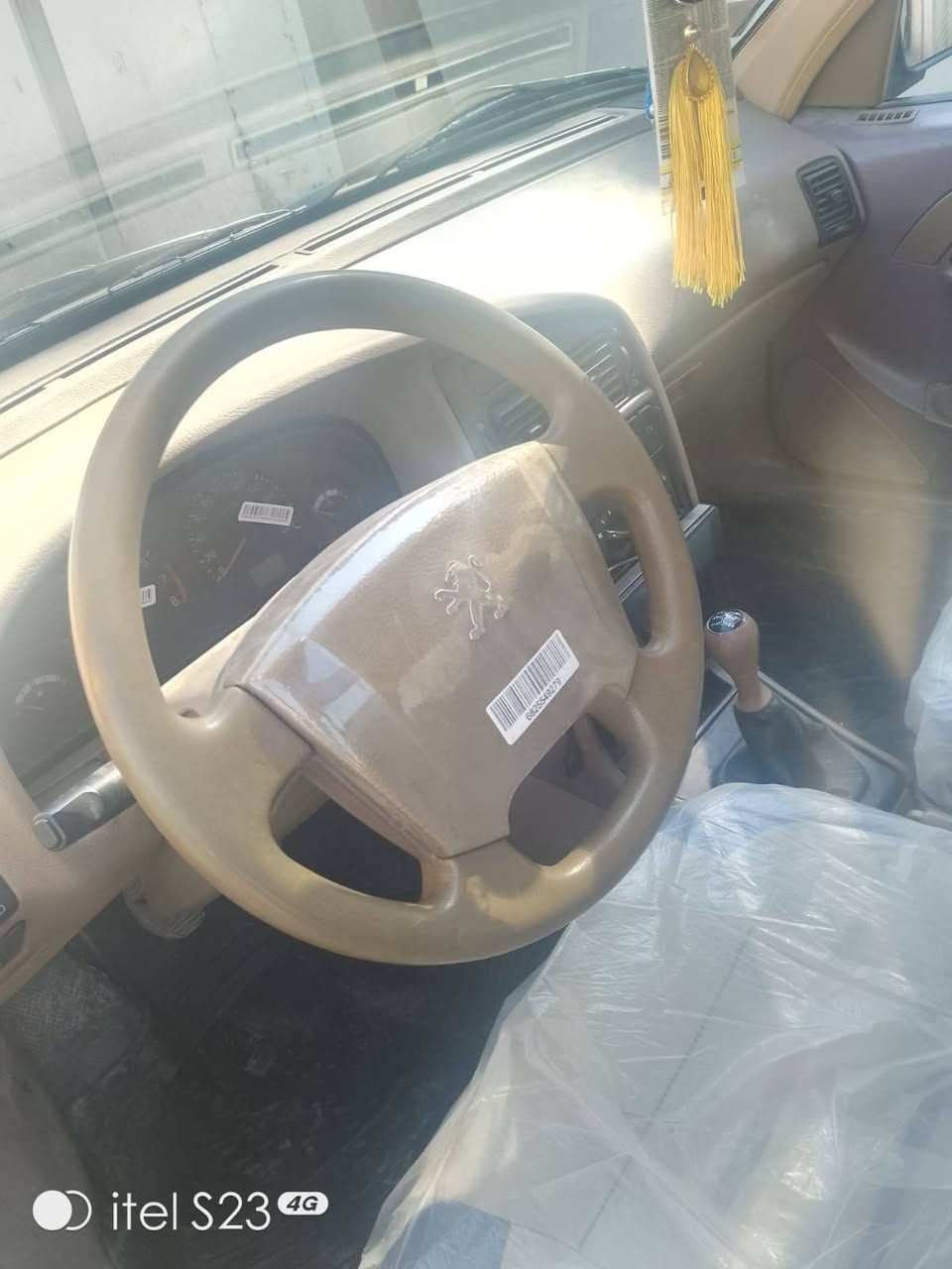 السلام عليكم بيجو اكد موديل 16 نظيفه جدا  رقم انكليزي دولي  سياره باأسمي تحويل ثاني يوم السعر 38
***********
