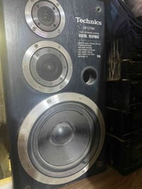 زوج سماعات • اصليات • نفس الصورة