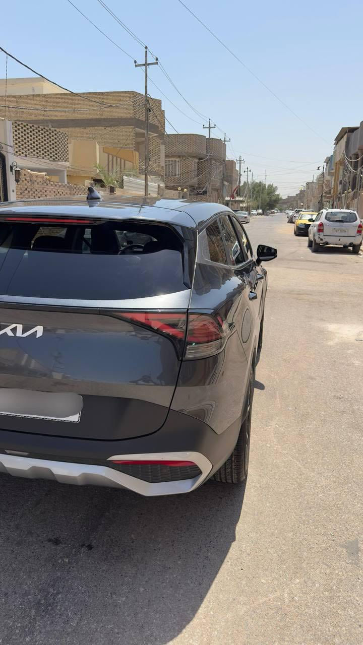 السلام عليكم
كيا سبورتج امريكي 2023 السيارة مصلحهة على ايدي الدعامية شاد الهة بلادي تفصيخ مو تجاري  السيارة بدون ايرباك
صور الحادث مرفق بالمنشور 
المحرك 2500 
الموديل :2023
بصمات عدد 2
حساس خلفي 
كشنات جلد 
رادار جانبي وتحديد مسار
مانع تصادم
مكان السيارة :النجف
السعر: 202$
الرقم: ***********
