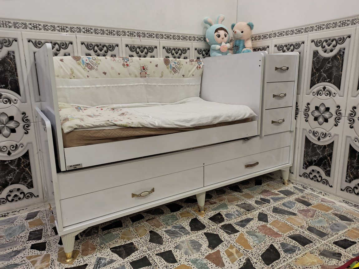 چرباية اطفال تركية جديدة مع اغراضها كاملة السعر 150 الف ... المكان سبق قصور الشارع الرئيسي ... الرقم : ***********
