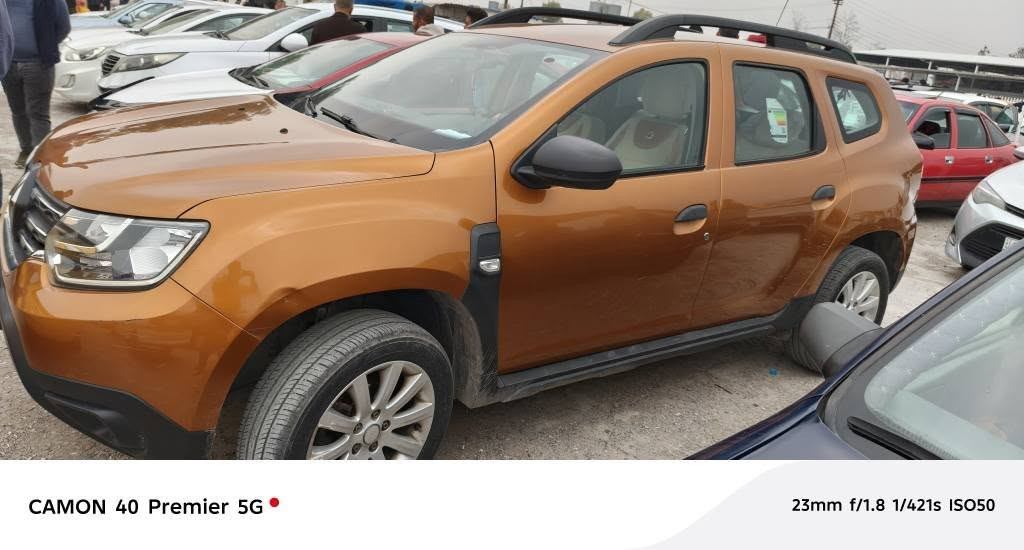 رينولد دوستر موديل 2019
بدون صبغ أو ضربة أو حادث ... 
سيارة على وضع الشركة 
محرك و كير بالشرط
بطاقة بنزين بيها
سنوية جديدة
***********
*********** كركوك, العراق
