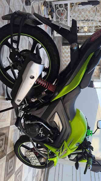 دراجه هاوجي موديل 23 مشدود ب25 شهر ل6
دراجه خير من الله مثل ماواضحه بل صوره بل ضبط مرقم بسمي تحويل ثاني يوم شرط كلشي بيه كفاله 
سعر 19 ورقه وبيه مجال للشراي تعرفون سعر الجديد بيش و المرقم بيش الشراي اخلي بين عيوني بس لا تكسرون بحلال العالم 
الرقم *********** مكان الرمادي 7 كيلو
