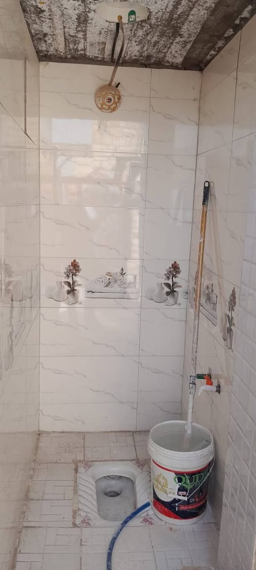 البيت للايجار حي البساتين حي السلام 100 متر بالظهر شارع السبيس ***********
انا مكلف بالنشر @الجميع
