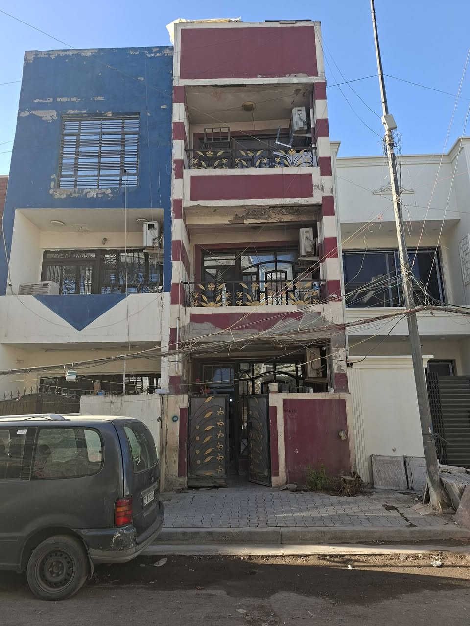 للبيع للبيع،يعتبر قطع كاع وحتى سعره يعتبر ارخص،من اي،قطعة مجاوره
المكان شارع المغرب،خلف،مستشفى الخيال بالضبط مربع الذهبي،
المساحة ١٠٠م .الوجه ٤ .والنزال ٢٥. للعلم البيت بي،٣ امتار زيادة منحسبها ويا البيعها هو النا .البيت مبني،ع شكل سويتات .تريد ترممه بعد بكيفك صالح للسكن .اهله ساكنين بي،.للاستفسار والاتصال،واغتنم الفرصا *********** .راح تعرف منشوري،مصداقية ١٠٠ بالميه .واليعرف المنطقة يعرف،شكد سعر متر،اهل الخبرة
