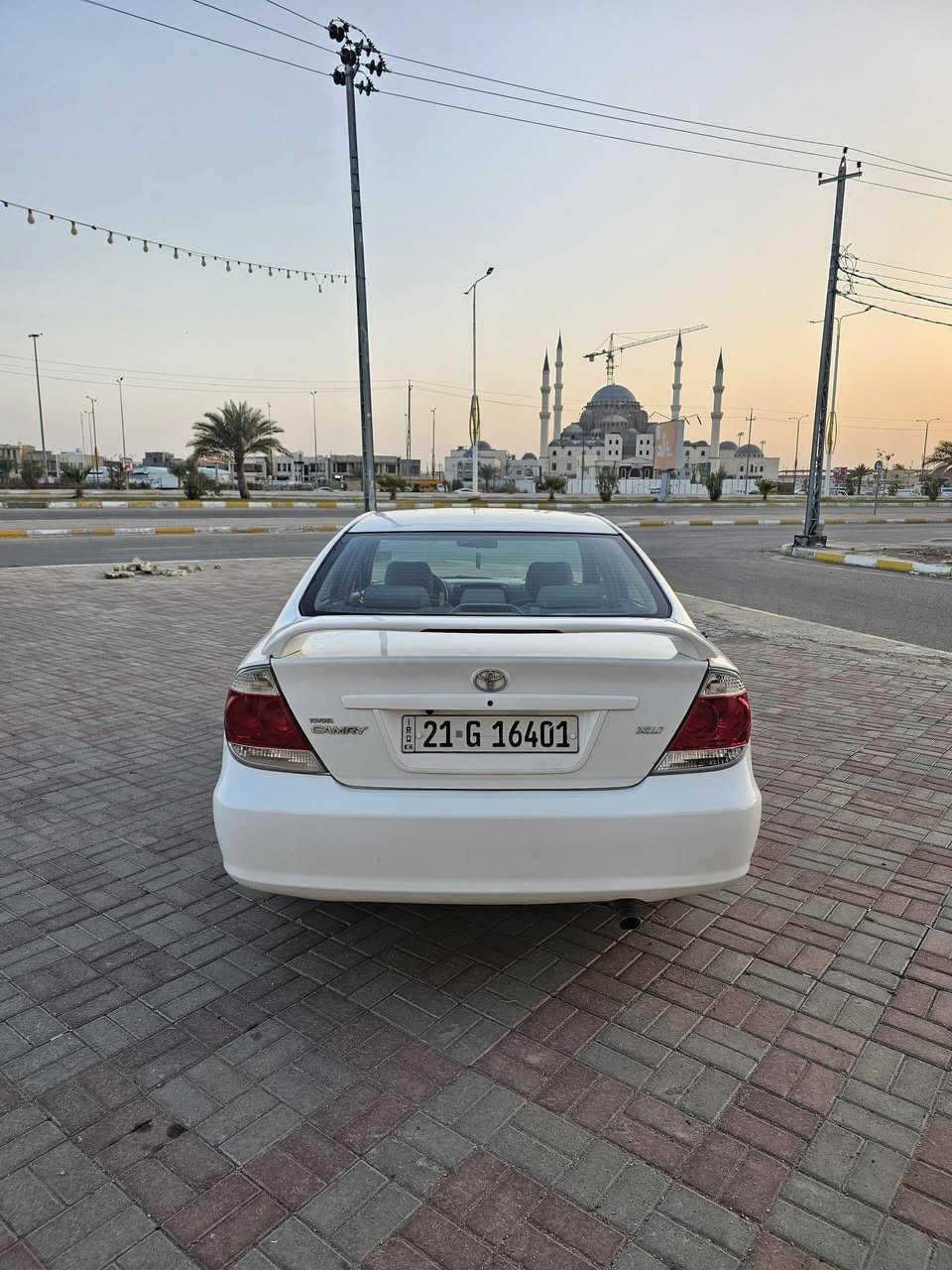 السلام عليكم ورحمه الله وبركاته
تحيه طيبه للجميع 
كامري خليجي XLi 
موديل 2005
السياره بعده عل بلاد 
محرك كير صدر تخم تاير نوزلات جدد كله كفاله 
بيع فقط بدون مراوس وعده اتصال بدون خاص
بيه الهلال جاملغ الايمن 
ويم قبق البانزين رش بصيط بدون دواخل 
السياره كل دواخله بلاديه 
السعر ١١٣
العنوان فلوجه 
للاستفسار 
***********
