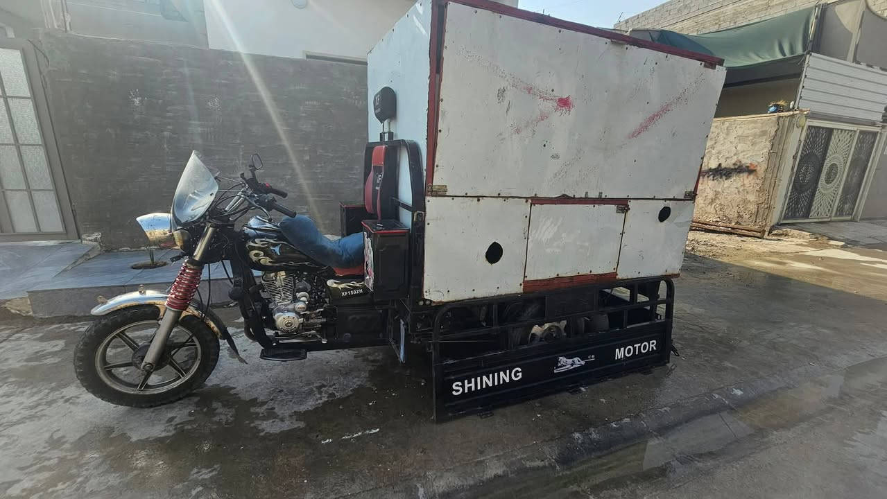 السلام عليكم اخوان ستوته للبيع موديل 22 محرك 25 ستوته شرق ستوته جعلها مطعم***********
