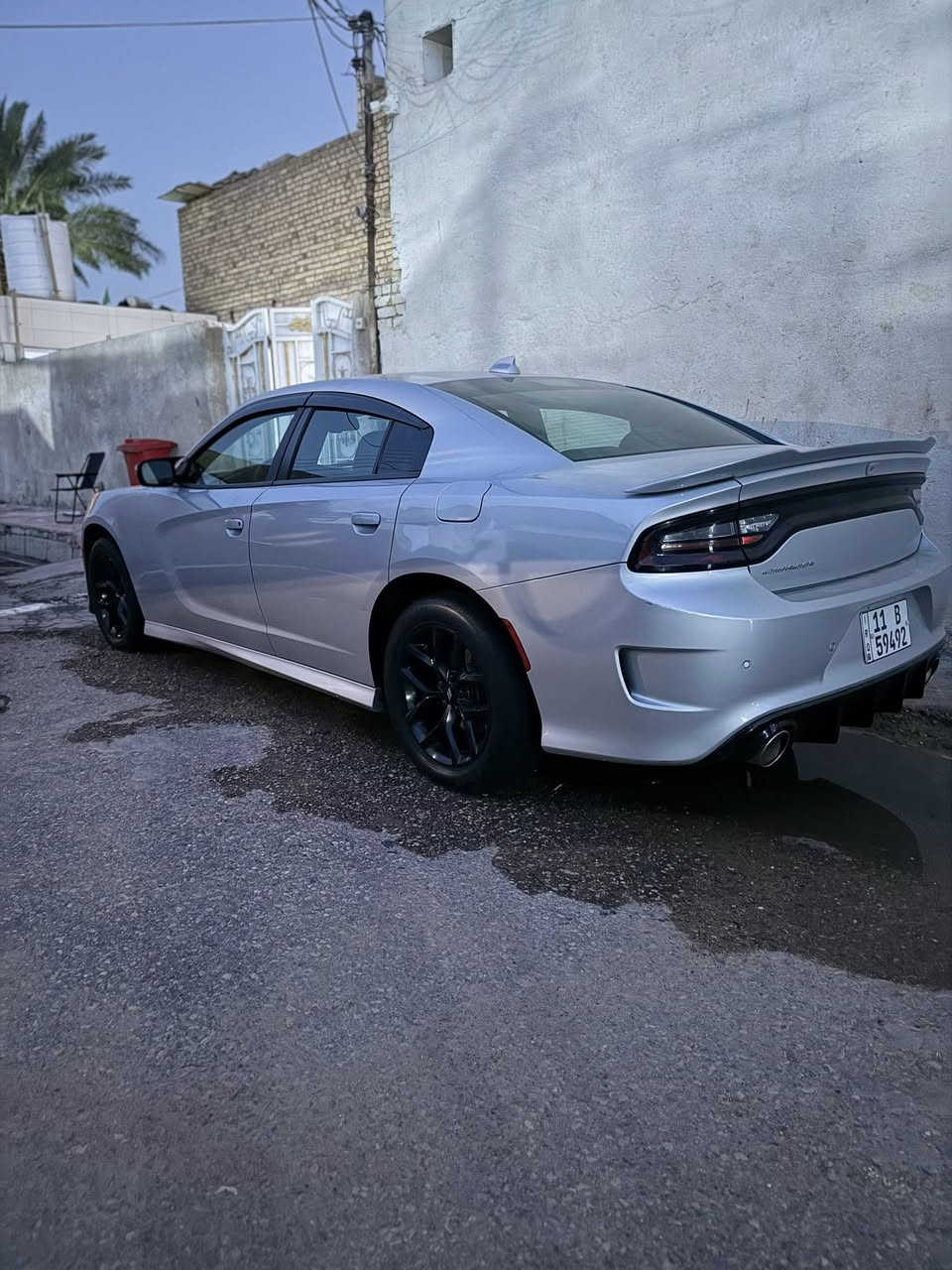 سلام عليكم چارجر 2019 اصل GT
حادثها البنيد فقط 

رقم بغداد 

السياره جديده بمعنى الكلمه 

استخدام شخصي 
 
مواصفات الGT معروفه 

كشنات حضن 

ويل 20

وباقي المواصفات معروفه 

***********
