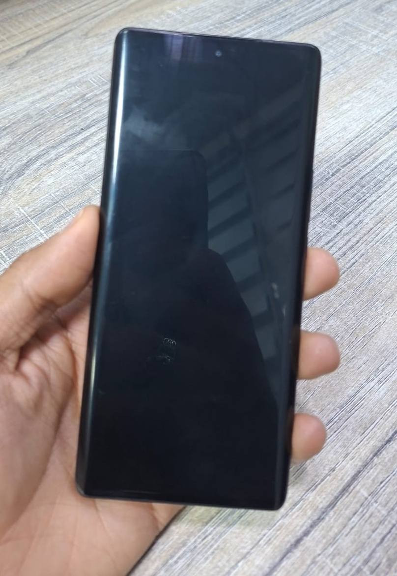 الجهاز الاقوى في العالم من ناحية الشاشة غير قابلة للكسر⚒️  HONOR X9A
كاميرا امامية 16 وخلفية 64

ذاكرة  التخزين 256

الذاكرة العشوائية رام 8g+5g

معالج snapdragon 695

يدعم شبكة 5g ومنفذ يدعم شريحتين 

النظافة : 85% فقط شخوط بسيطة جدا لاتعد

السعر  :200 الف دينار قابل للتفاوض مع شاحنة الاصلية شحن سريع 40w والعلبة 

المكان النجف الاشرف توصيل فقط داخل النجف


**إذا كنت صاحب هذا الإعلان وتريد حذفه لأي سبب، رجاءا أرسل رسالة إلى الدعم الفني**