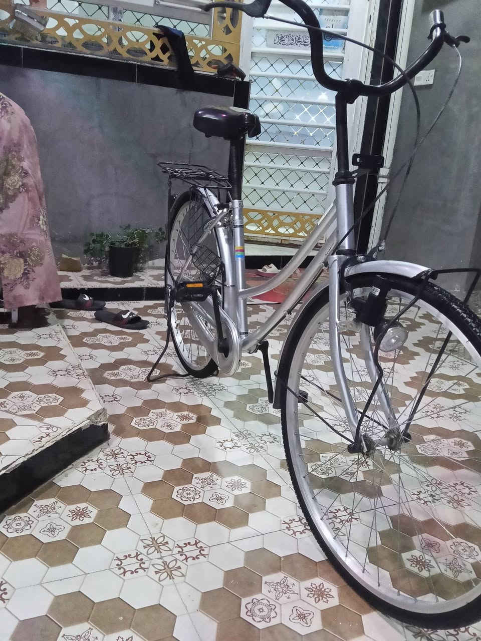 السلام عليكم شباب هذا البايسكل للبيع السعر 125وبي مجال المكان بابل شارع 80 جهة النجف  النظافة 90% الرقم***********
