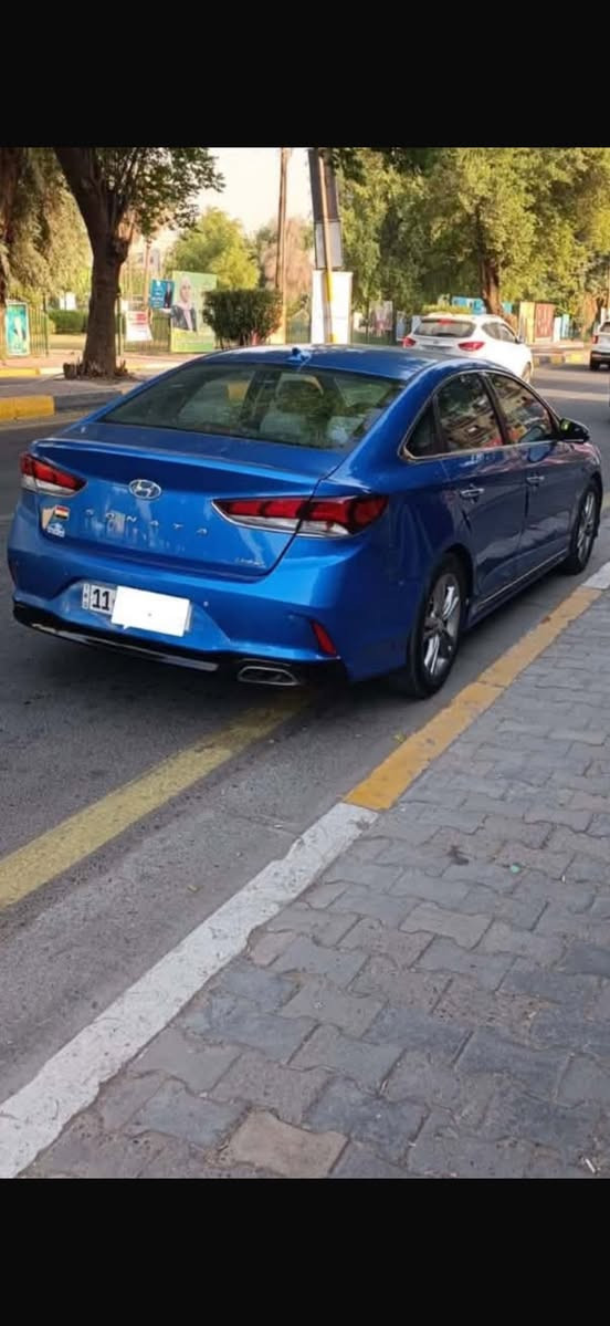 سوناتا 2018 سبورت فول  السعر 118
محرك 2400
فتحة
كراسي جلد
بصمة
كلش نضيفة
مكانات صبغ بدون معجون
بسمي السيارة
***********
