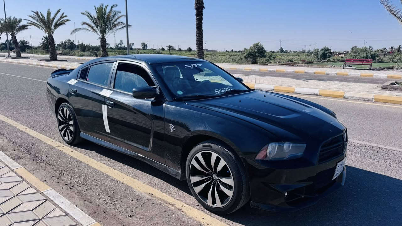 السلام عليكم جارجر 2014فول مواصفات ماعده لفتحه داخل عسلي كشنات حضن شفتات ستيرن  تشغيل عن بعد حداديه زوج تايرات متومه طبق لاصل شمالي سياره جديده كصه جنطه عنوان ميسان علي الغربي ***********

