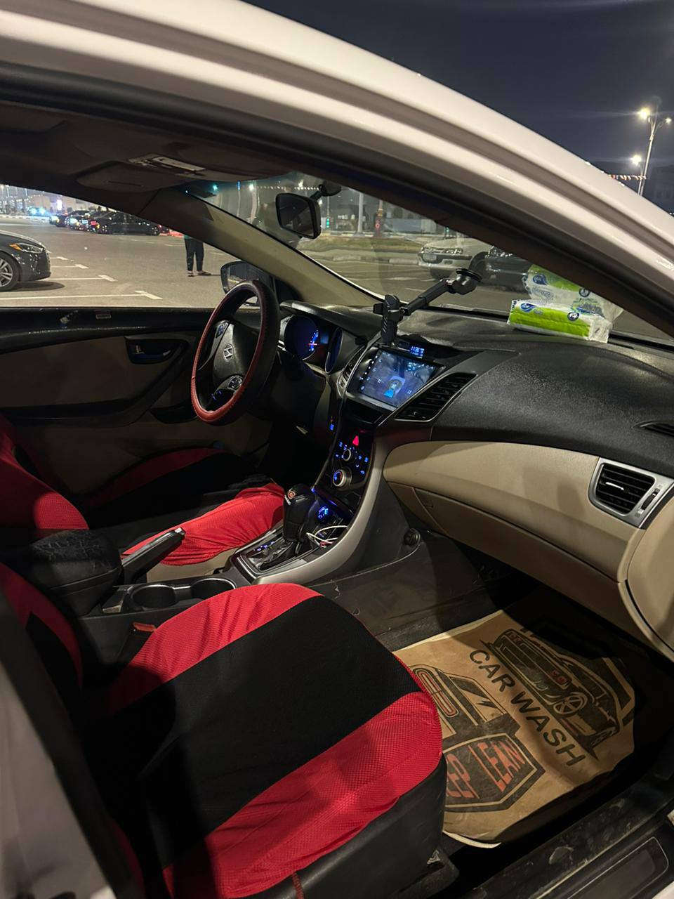 السلام عليكم الانترا2016 
فول فول مواصفات 
وارد خليجي مكفوله 
بيها مكانين بارد فقط بدون صبغ 
132 وبيها مجال كلش بسيط 
***********
