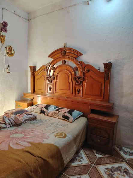 غرفه تزكام الاصلي 600 وبيه مجال وتساب ***********
