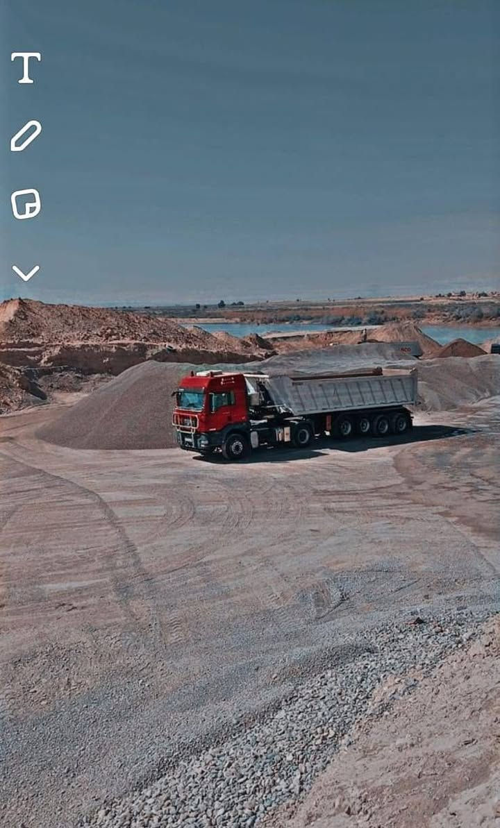 للبيع نساف مان
مواصفات جبلي
مكفولة من كل النواحي
السياره نظيفه و بدون اي نقص

رقم اتصال 
***********
