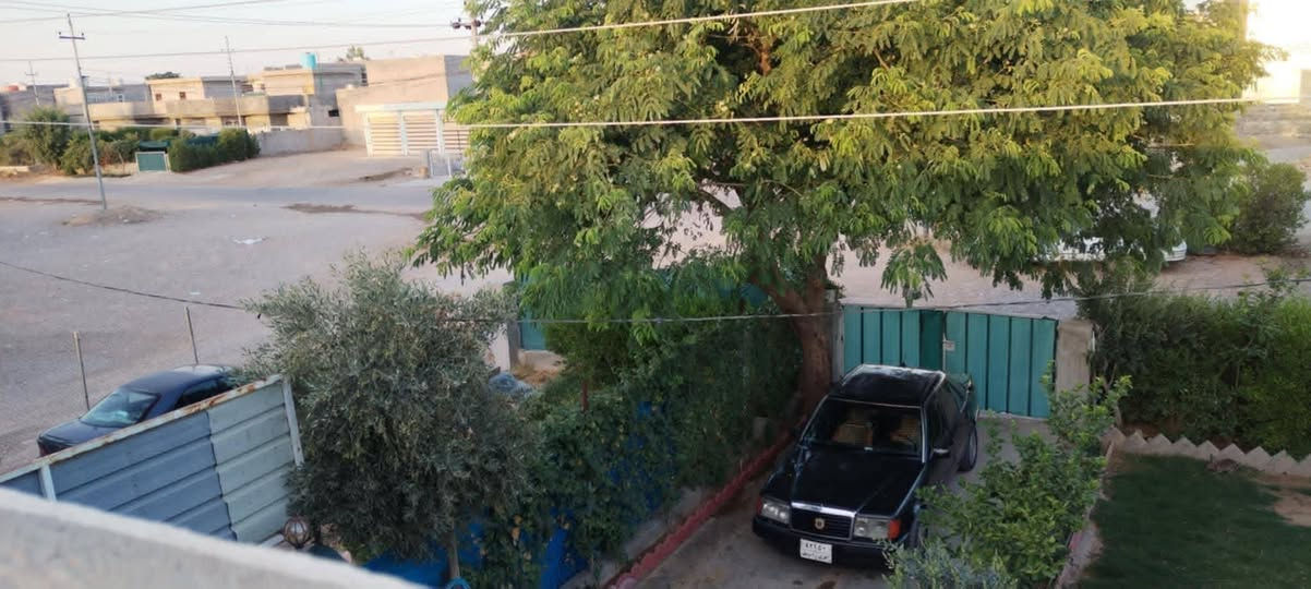 بيت للبيع في رابرين
مساحه 200  شارع عام
***********
