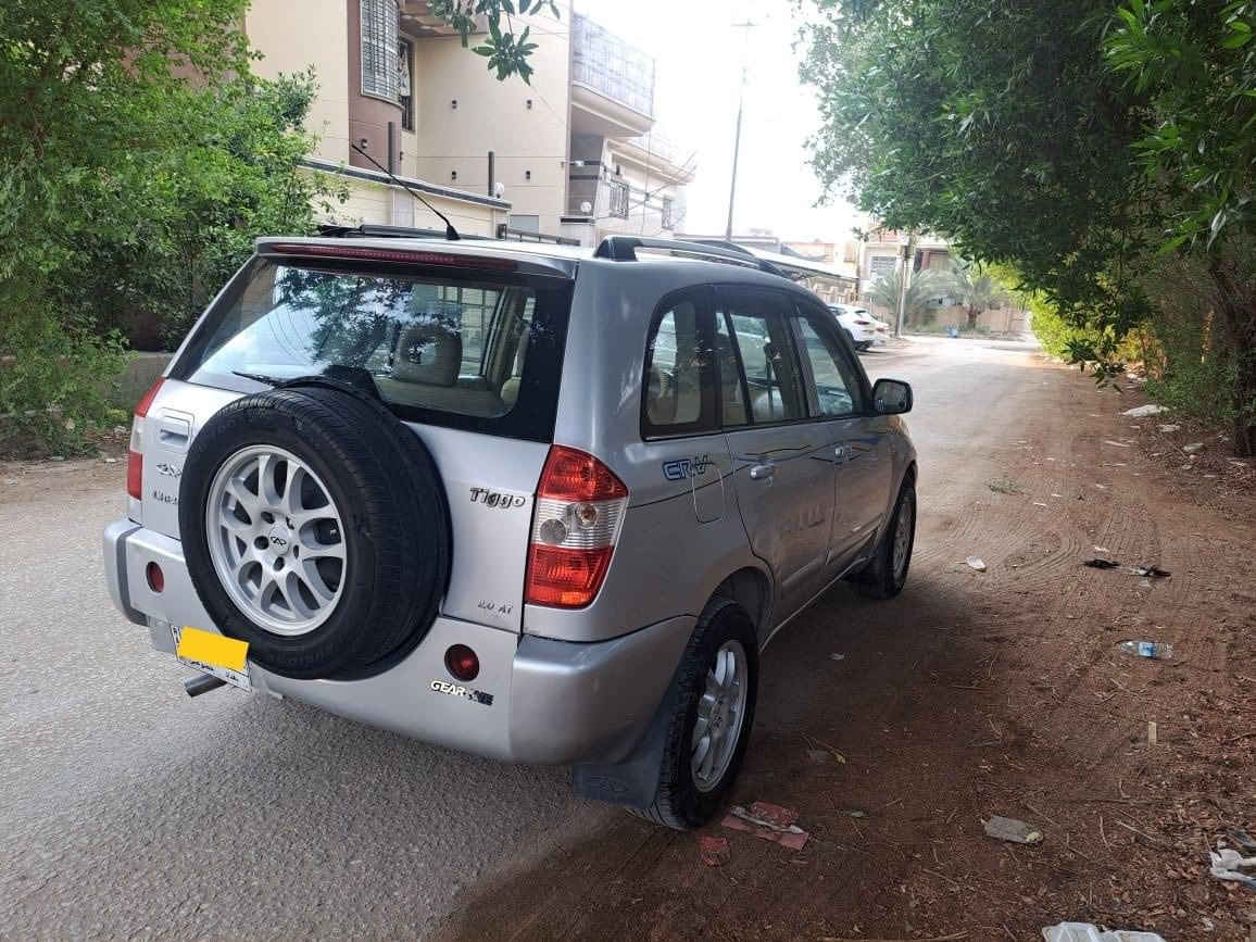 سلام عليكم بيع سيارة  تيكو 2011 كير ومحرك وحداديه مابيهه اي نقص جاهزه.  تبريدهه ثلج ورقم بغداد انكليزي بأسمي مكينه 2000 كير ميكانيك المرغوب 
السعر59 وبيها مجال بسيط وبيهه صبغ بنيد وجاملغ اثر جراد بدون حادث  
مكان السياره الحله ***********
فتحه سلايت  
شاشه
