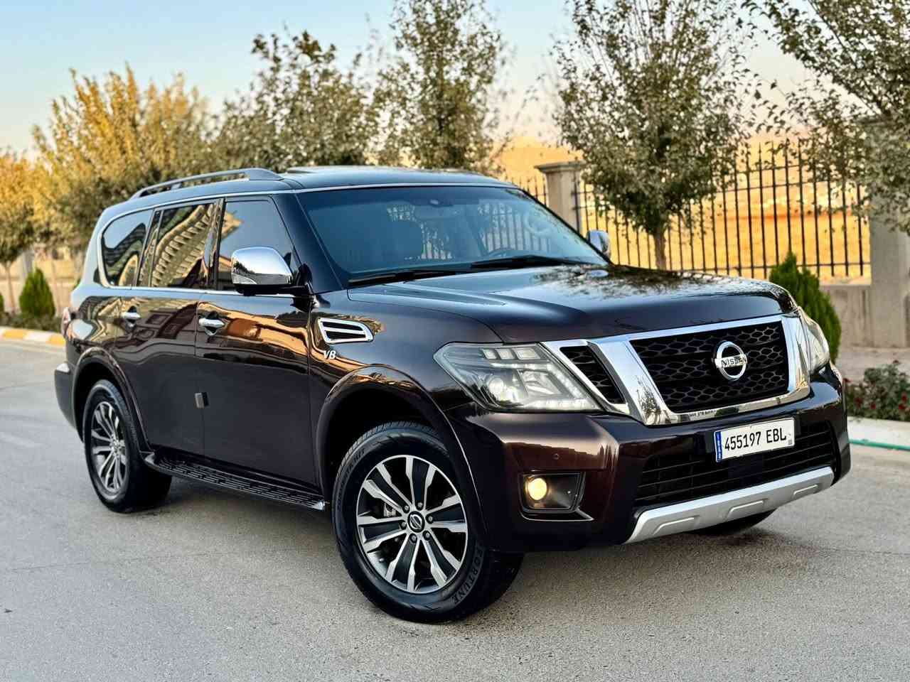 ﷽
‏ NISSAN ARMADA 2017 SL
نيسان ( أرمادا 2017) فول مواصفات SL
فول مواصفات ١/١ پلاتينيوم

◽️محرك ( V8 5.6L ) تمانية سلندر
🔷ماشيه (67 ) الف  حقيقي
🔷سياره فول مواصفات واحد على واحد
🔷محرك _(5.6L)-(v8)
🔹گير محرك بشرط مامفتوح جديد كل على وضع بيلادي

◽️سيارة بيها ( جملغ و باب أمامي عكس سايق صبوغ  ) بدون دواخل بشرط
🔹سيارة جديد حيل حيلوة نضيفة
🔹سيارة داخل و خارج كل جديد كل على وضع شريكة

◽️مواصفات
🔹( بصمة - فتحة - خمس كاميرات - رادار أمامي و خلفي - رادار جانبي - تشغيل عن بعد - صندوق شفت - ٧ راكب - كشنات جلد - كشنات تتفيئة - كشن و ستيرن خزن -تبريد مركزي - حصاص أمامي و خلفي - لايت ليد و زينون - داخل فورميكا -  بعد )

◽️محرك كير  بشرط مامفتوح
سياره حيل نظيفه كلشي علي بلاد لوك
بسميً السنويه بشرط تحويل و خرامه
سياره مابيها دينار مصرف كامل من كل نواحي

◽️نظافه ١٠٠٪؜ كامل سيرفس بدون نقص و بدون مصرف سياره اي نقص مابيها 
4 أيطارات جديدة تاير و ويل بيلادي شريكه 

نفسي يوم /تحويل و كاله حاظر
مكان / داخل سليمانيه🌆

◽️سعر 💵_ 222$
◽️موبايل☎️ /*********** ::: ***********

