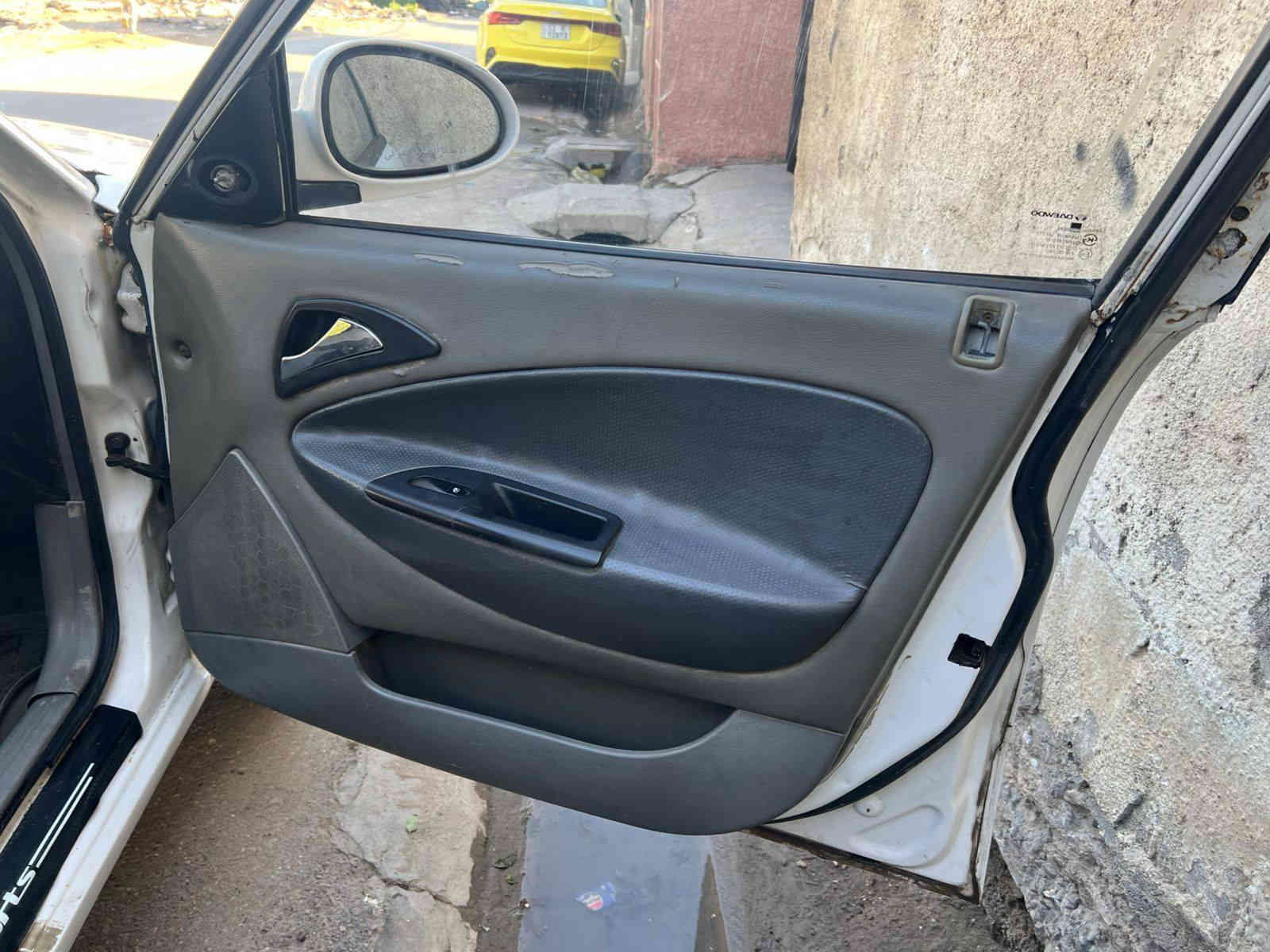 السلام عليكم دايو نوبرا 2 موديل 2001 محرك وكير خير من الله اوتوماتيك كهربائيات كله شغاله تبريد ثلج صدر كلش نظيف تخم تايرات غرفه كلش حلوه سنتر لك وبأسمي رقم انكليزي مكان السياره بغداد مصبوغه حزام جماليه  السعر 37 ورقه للأتصال ***********
