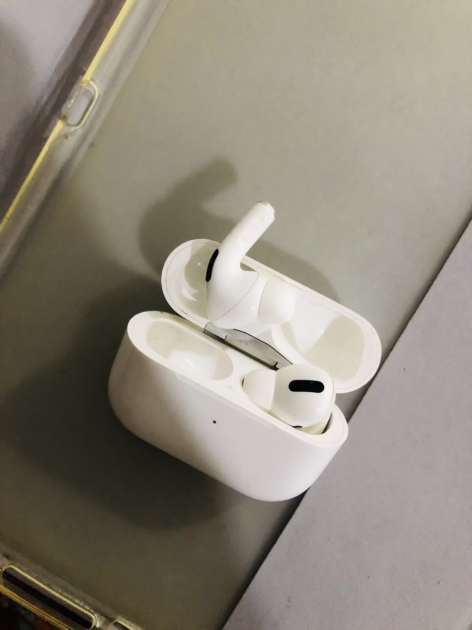 ايربود برو الجيل الثاني التك الايمن بي وشه بالصوت العالي كلش  السعر 175  مكاني نجف


**إذا كنت صاحب هذا الإعلان وتريد حذفه لأي سبب، رجاءا أرسل رسالة إلى الدعم الفني**