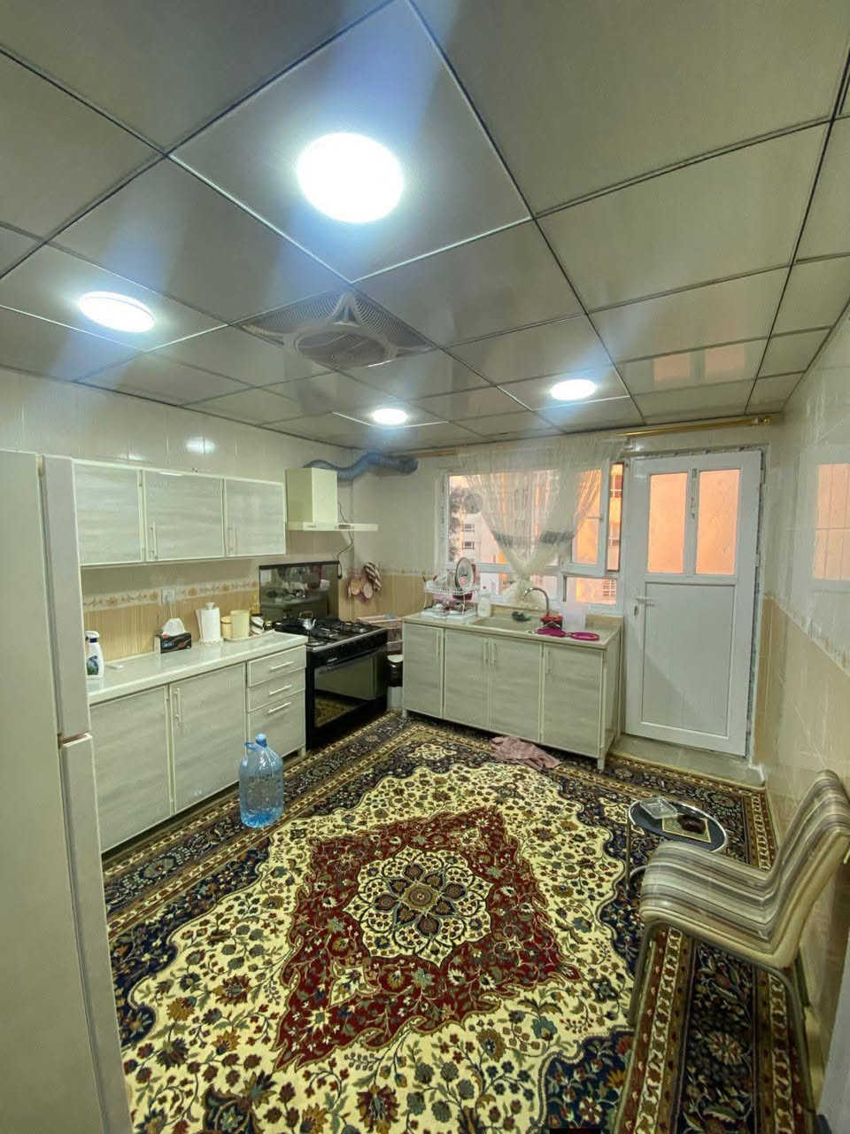 شاهان ستي
شقه للبيع في شاهان ستي 
مساحه 128 م 
غرفتين نوم وصاله ومطبخ وصحيات 
موثث كامل 

السعر:- 4 دفاتر و80 وبيها مجال 

للاستفسار الاتصال على الرقم التالي 
***********
***********
***********
