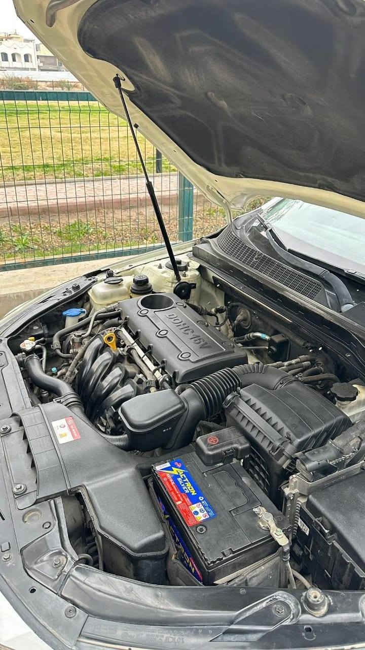 السلام عليكم كيا اوبتيما موديل ٢٠١٢ كفاله عامه خليجي مكينه ٢٠٠٠ السياره كفاله عامه *********** رقم انكليزي مواصفات حلوه بصمه تبريد بيانو مري شفط
