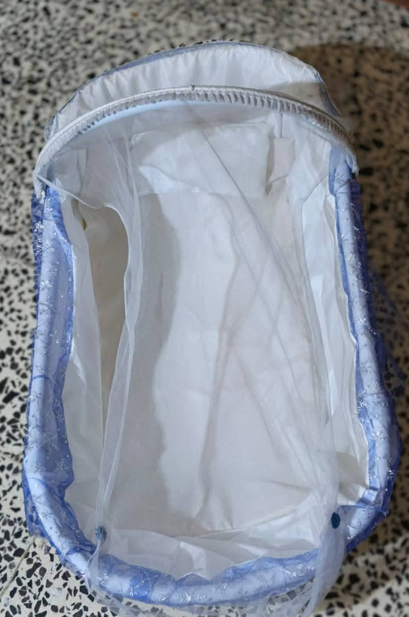 #للبيع
١-جربايه طفل + دوشك ضغط مال جربايه الطفل
٢-كاركود محمول لحديث الولاده غير مستخدم

كلهن 40 قفل
العنوان الشطره قرب قصر حجي خيون


**إذا كنت صاحب هذا الإعلان وتريد حذفه لأي سبب، رجاءا أرسل رسالة إلى الدعم الفني**