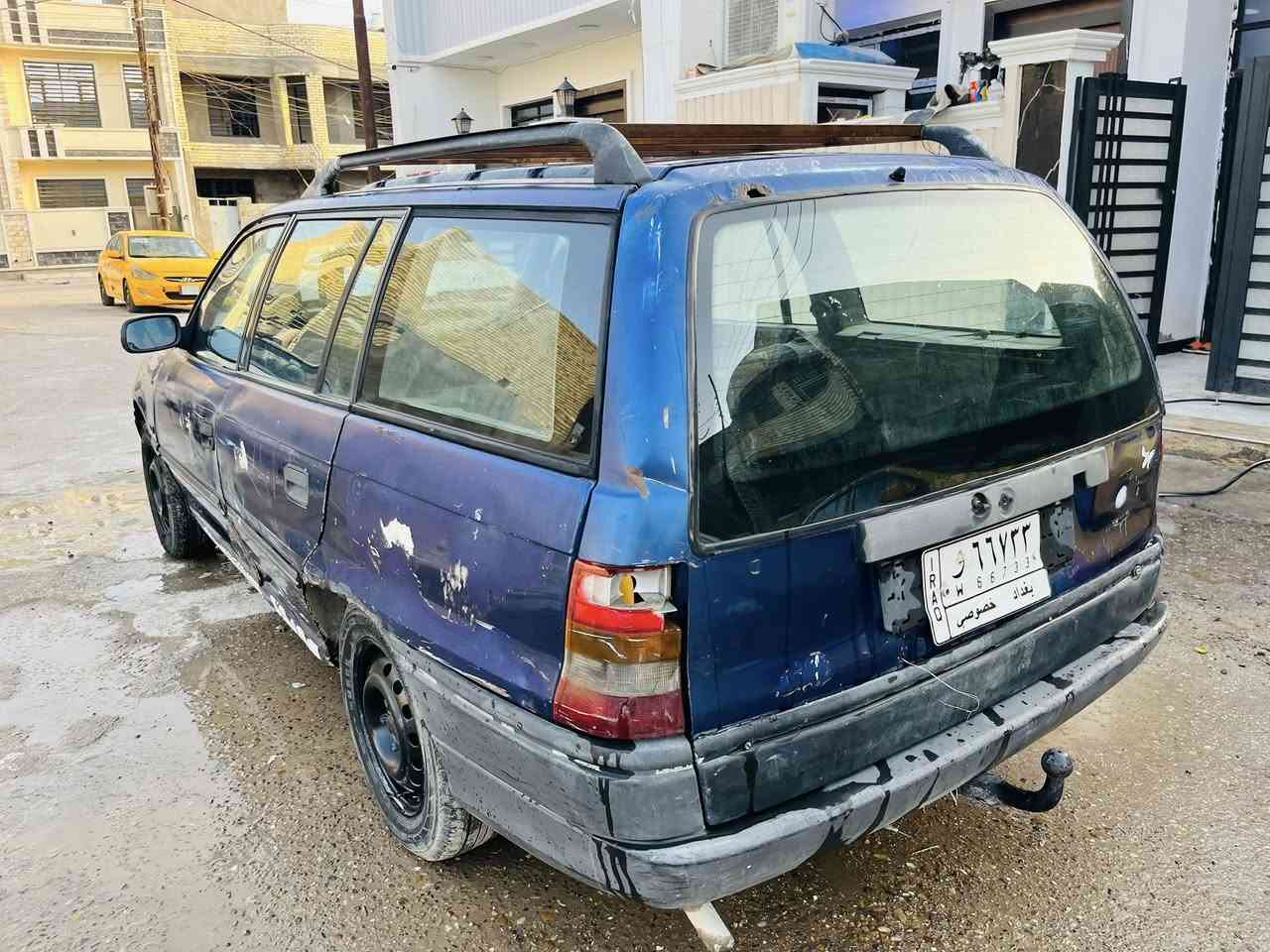 السلام عليك اوبل استرا للبيع 
موديل 92 سنويه نافذه 
كير عادي رقم بعداد  السياره مال شغل سعر 30 
عوان بغداد الدوره البوعيثه
***********
