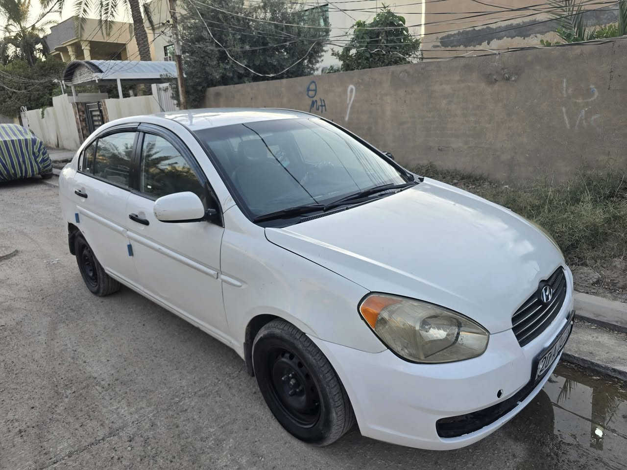 للبيع [هيواندي اكسنت] 🚗
المواصفات:

- الموديل: 2010 وارد امريكي

• الممشى: [154.000] كم

• اللون الخارجي: [ابيض]

• اللون الداخلي: [ رصاصي ]

• تبريد  شغال 100‎%

• رقم ديالى  الجديد  سنويه نافذه 2030

• السيارة جاهزة. 

• مكان السيارة  تقاطع القدس 

للتواصل او الاستفسار :
***********
