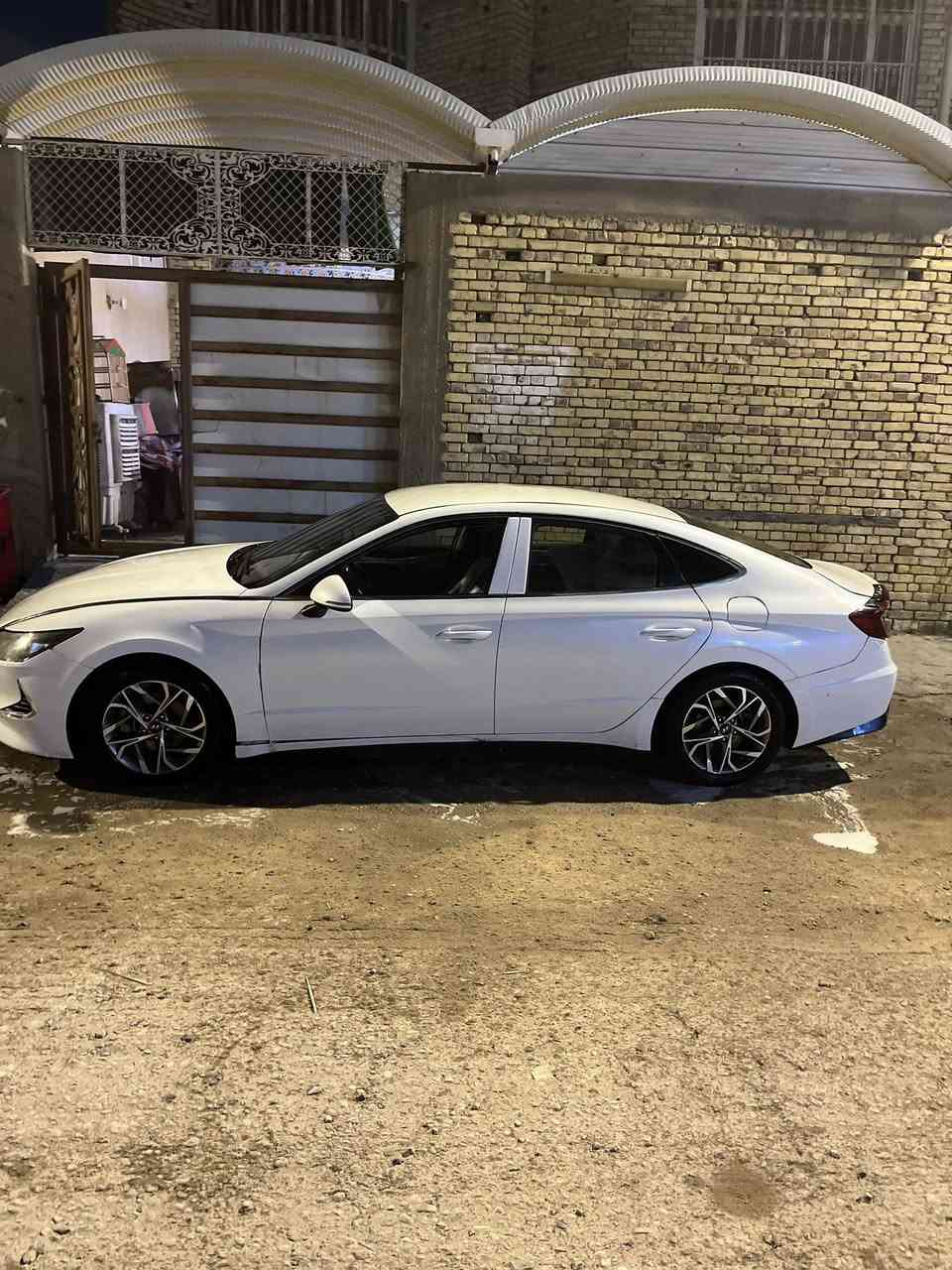 السلام عليكم سوناتا 2021 وارد امريكي مكاني بصره سياره حلوه تجي وتشوف بعينك سعر 130 وبيع مجال للشراي ***********
