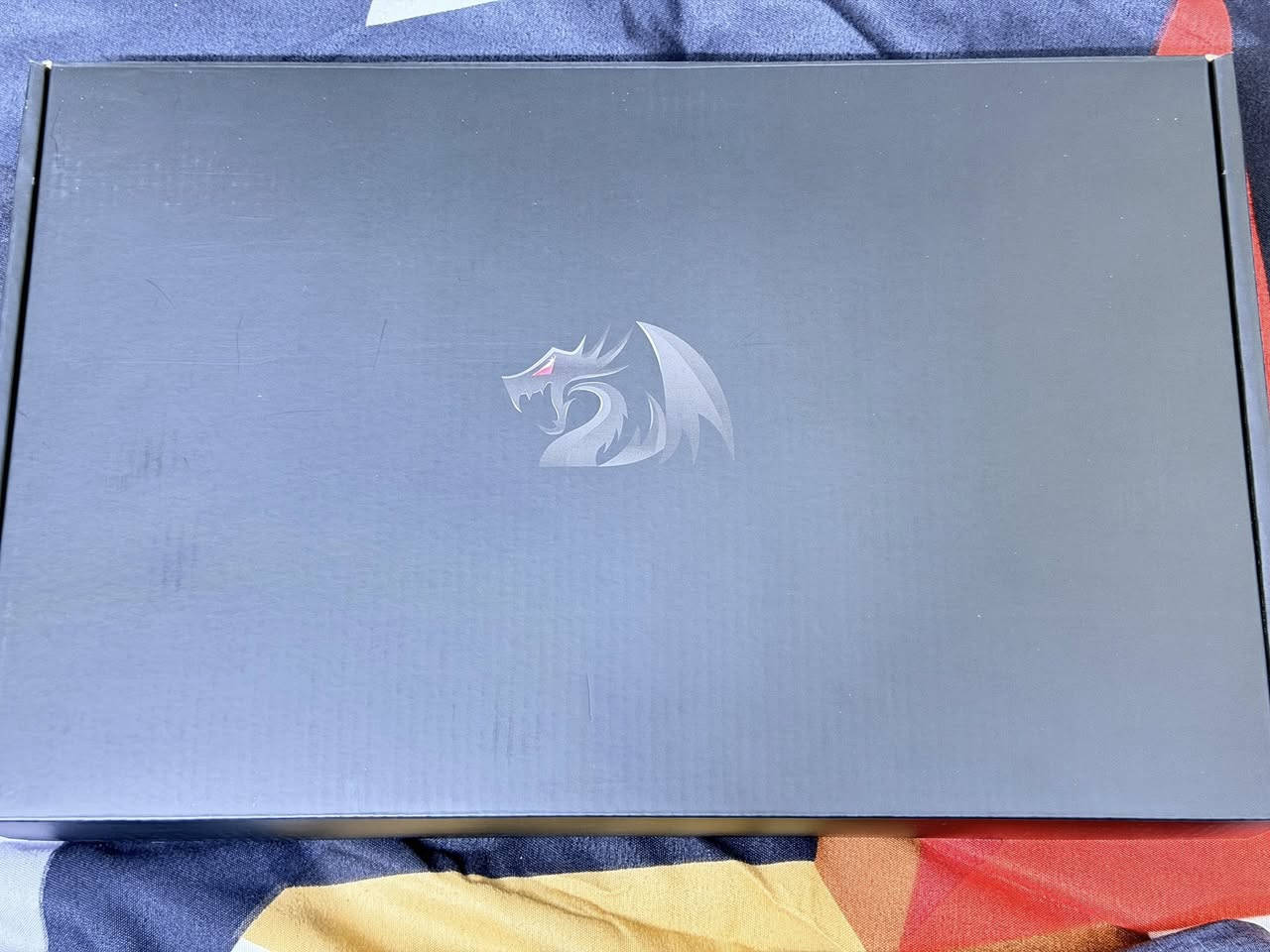 السلام عليكم
كيبورد مع ماوس باد للبيع 

كيبورد ريدراكون shaco حجم ٦٠٪؜ RGB لون السويج احمر

الكيبورد واير مستعمل ونظيف والصور تحكم 

الكيبورد يجي ويا مسند لليد وستاند للموبايل 

وتكدر تبدل السويچات ( يجي ويا ٤ سويجات احتياط ) 

والماوس باد حجم ٤٠*٩٠ سم على لعبة دارك سولز ومن ميزاته مضاد للماء والسوائل 

سعر الكيبورد وحده ٥٠ الف 

سعر الماوس باد وحده ١٥ الف

سعر الكيبورد والماوس باد سوه ٦٠ الف 

للتواصل اكثر ***********

وشكراً
