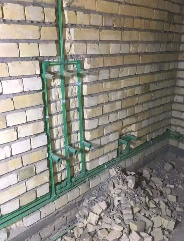 تأسيس صحيات ماء ومجاري 
***********
