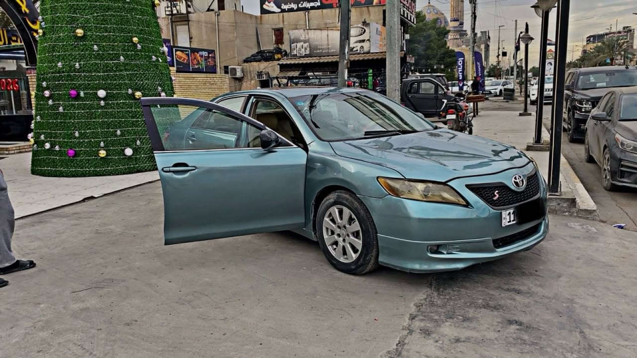 السلام عليكم من رخصة الادمنية
للبيع كامري وارد امريكي محرك 6 سلندر 
كير و محرك و صدر مكفولات تخم تاير جديد
تبريد شغال السيارة جاهزة برغي نقص مابيها
كشرهة يخبل توهة طالعه من الفرن مصبوغه عام
رقم بغداد الجديد سنوية جديدة شرط التحويل
مكاني بغداد شارع فلسطين عارضها ب 86$ بيها مجال
اي استفسار ***********
