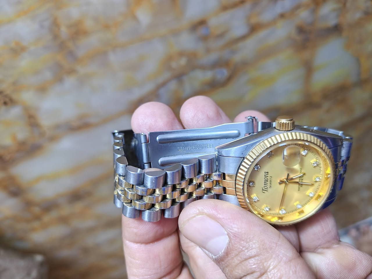 السلام عليكم للبيع اعلى سعر ابيع مكاني بغداد قرب معارض الحبيبية رقمي ***********
