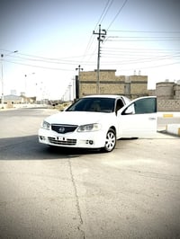 نسيان صني 2010ياباني اصلي السياره مزاد داخليه  محرك كير حداديه تبريد ت...