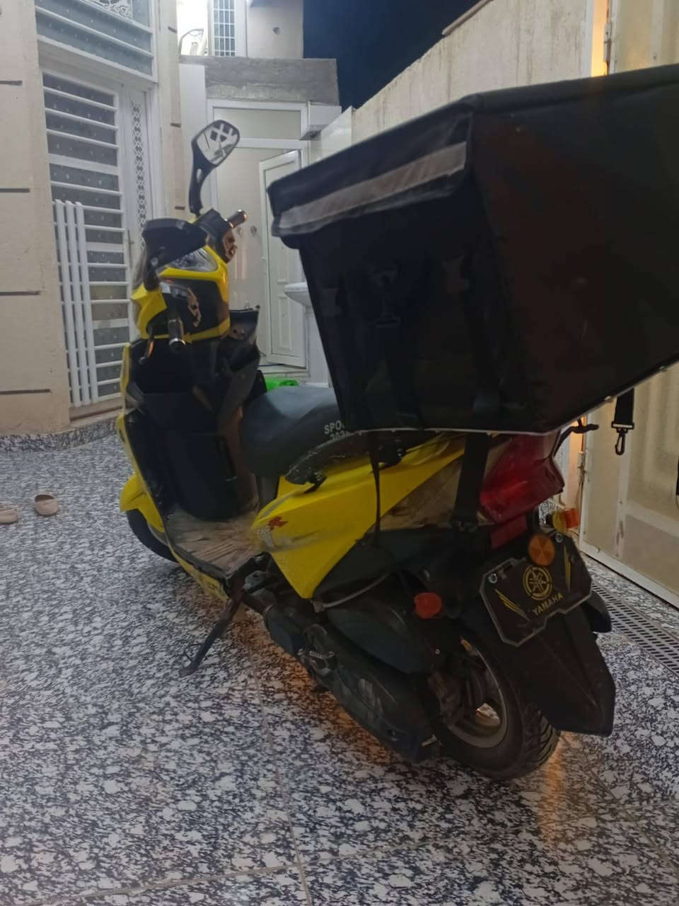 دراجه سكنس 
موديل 2021
اوراق 
كوري
السعر ٣٥٠ وبيه مجال قليل
للاستفسار /***********
