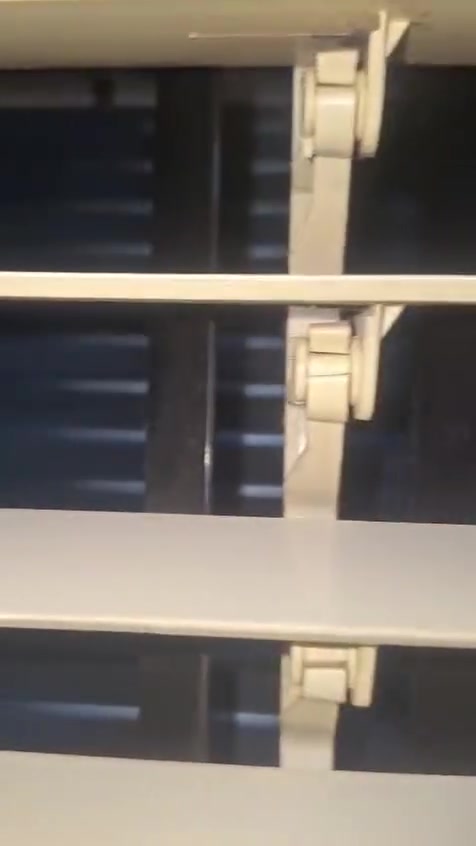سبلت 3طن شكار جنرال نظافه فول ع وضع الشركه بواري وريمونت وغاز مقفولR22 تبريد ثلج+تدفئه مكان اربيل 
توصيل فقط لبغداد موجود
‏‪***********‬‏وأتساب او إتصال 
***********واتساب او إتصال
