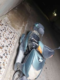 دراجه سكنس نثيه للبيع السعر 200 الف رقم الموبايل 07705353915