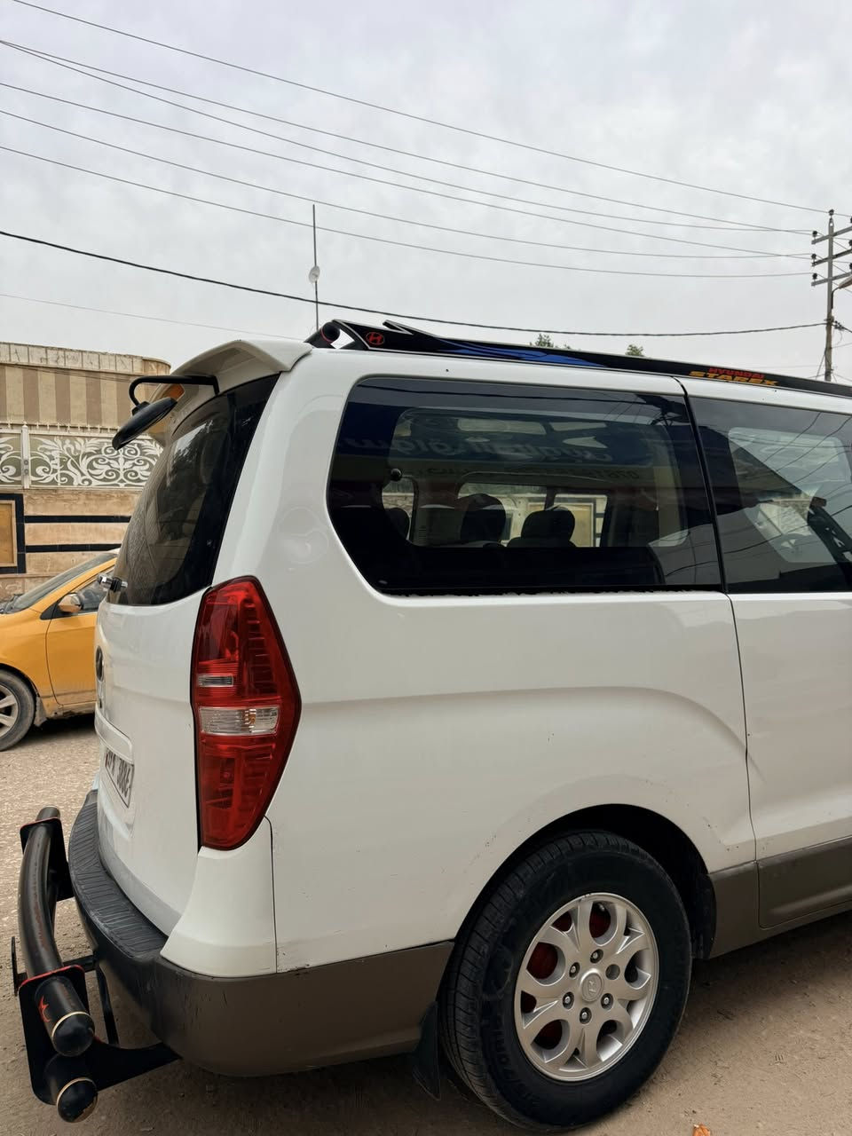 السلام عليكم ستاركس للبيع  2009رقم كربله بسمي دولي  مكفوله كفاله عامه فقط باب السايق مبدل  مكينه كير حداديه جدد سياره جديده بمعنه الكلمه مكاني نجف  ***********
