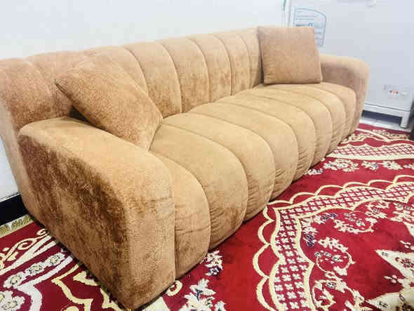 تخم للبيع نظافة 90‎%‎ اخو الجديد 4 قطع   بيع مستعجل  *********** عنواني بغداد
