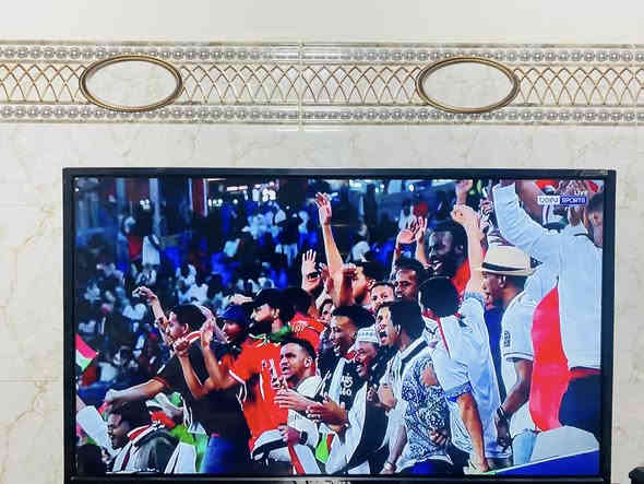 السلام عليكم شاشه لبيع  حجم  ا ٣٢شغاله عل فحص وثانيه عطلانه    السعر ثنيناتهن٦٥العنوان شارع  المطار بدون نت***********
