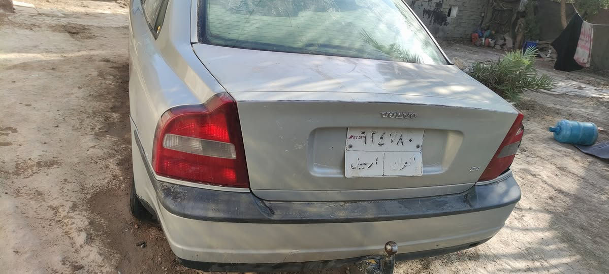 سلام عليكم فلفو حجم 80البيع سياره حلوه ونضيفه كربايات كله شغاله بس خلل كطعت قايش تايم كيس تبريد شغال ثلج سياره جاهز عوزه بس قايش حبتله حته كور حاويه جديد السعر 13ورقه وبيه مجال رقم ***********بي وتساب
