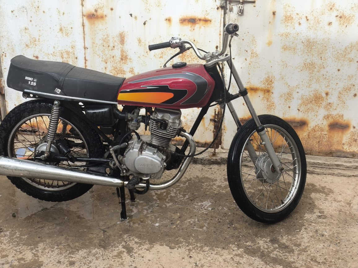 السلام عليكم حبايب دراجه 4 كير   . 
السعر 400 وبيه مجال كلش حلو للشراي   . 
المكان كرمه علي  . 
رقم ***********
