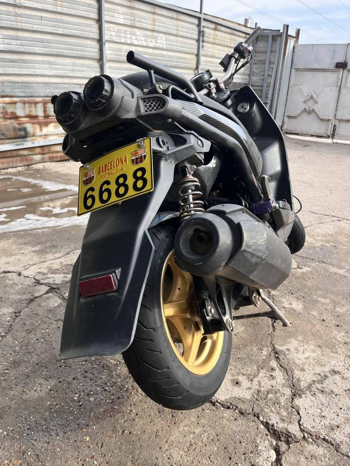 جبلي شاشه حديث مديل ١٤ دراجة مكينة كفالة تجي تفحص تاخذ لفيتر نظافته واني مداريها دهن اصلي وبانزين محسن  كفرها تجاري  بيه فقط ملاحضات بسيطه والدراجة تسوه  بريك خلفي سيم مقطوع شغلاته ما تكلف وترجع نايلون رايدة 800 وبيه مجال للطيبين بسيط
مكاني بياع 
***********
