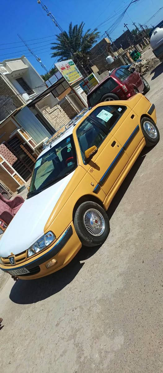 السلام عليكم بيجو بارص موديل 2015 رقم بغداد الإنكليزي بيها تبخير سعرها 38 وبيها مجال لاتكسر بالحلال يعجبك كل الهلا بيك ما يعجبك اعبر المنشور غير متواجد على الفيس هذا رقمي 
***********
