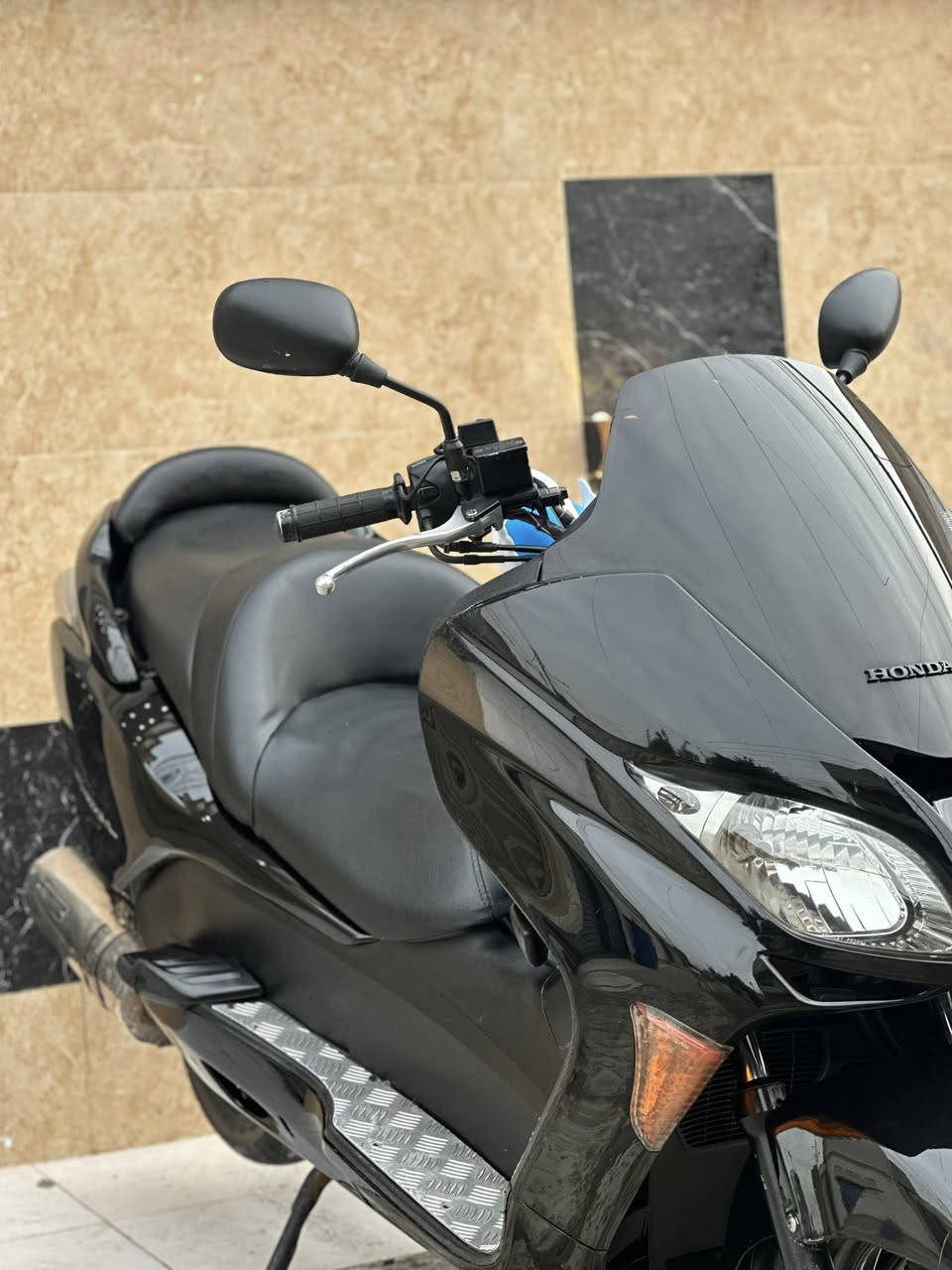 الهم صلي على محمد وآله محمد ❤️ 

المميزه (اسود ملكي ) 7 كير 4 تحويلات + نضام سبورت  كفاله عامه اوراق كامله ورقت مزاد ادراجه 

مكينه بلكارتون / كلجات جويتر فيتم كله بلاد 

كهربائيات كله شغاله/ لايت زنون / بك لايت كرستال جهاز انذار /ماشيه 25km

ستان حساس/ تايرات جدد شرط نقشه عاليه/تدفئت يدات / دشبول ابيض / ‏GPS

شلعه معدل شك الكاع/ حماوه صيف شته نص ثابته 

شرط ترايك محافضات من الزاخو للفاو 

ملاحضه: دراجه احله من صور ب ١٠٠ مره شرط جيب معاك الف فيتر وفحص وشرط ابيع من باب بيتي اوراقها كامله و

سعرها (مليون 550)  بغداد البياع . ***********
