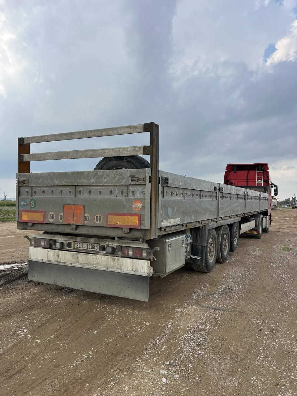 مان2016تال سؤپةر480
فول مواسةفات 
عةرةبانةكةي كرؤن 2016ويل كةپ سةحال
تاقم تايةي تازةية
هةرنووقسانيةكي هةبوو عايد خؤمانة
مؤديل مةكينةي 2013
سعري 315$
عنوان كةلار
***********
