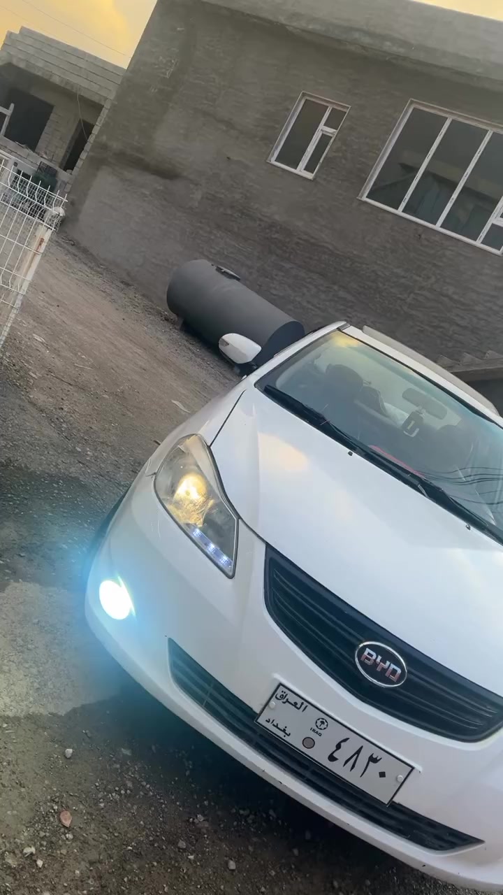 Byd.2014.بۆفرۆشتن
سەیارەکە تابڵی خوانو بێ مەسرەفو کەم مەسرەفە فول مواسەفاتە هەموو گیانی ئیش ئەکات مەکینە بەسمە سڵاید کارەبایی هەمووی بە شەرت کتابی مزایدەی کەرکوکە وەکالەتی بۆ کراوەتەوە بە ناوی خۆمەوەیە کتابی ڕەقەمیشی گەڕاوەتەوە ئەتوانی بچی بیکەی بە ڕەقەم بە ناوی خۆتەوە ڕەقەمە تازەکان لە سلیمانیم  سەعری 37 گەڵا معامەلە .***********
